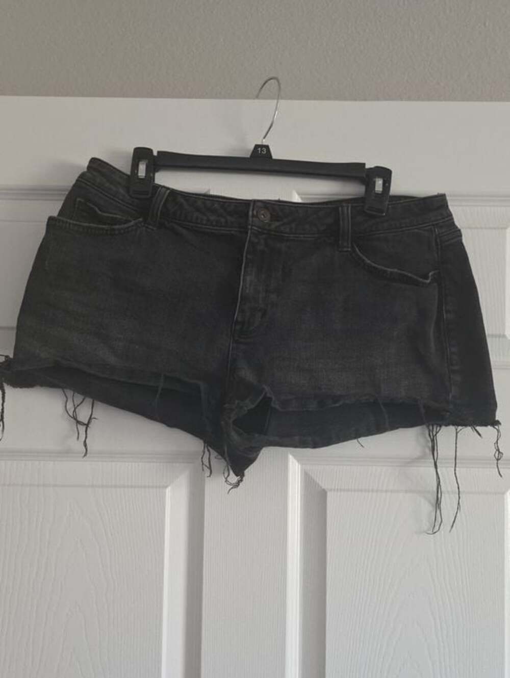 Arizona Jean Co. Frayed Cutoff Black Denim Shortie Shorts Size 13